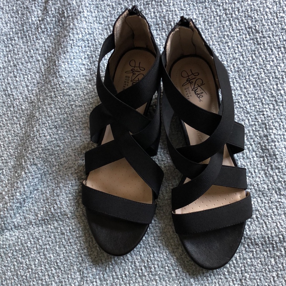 Sandals - Picture 4 of 4